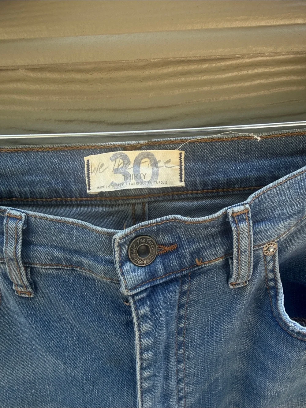 Free People Light Blue Distressed Cropped Jeans with Frayed Hem Sz 30